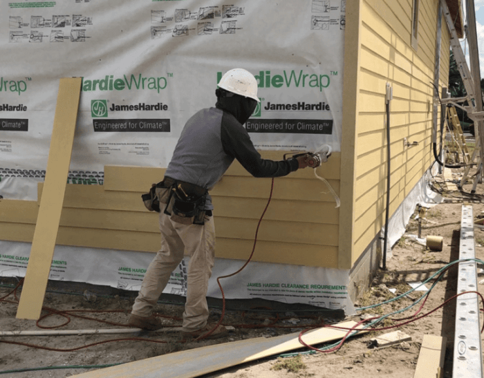 Installing hardie plank